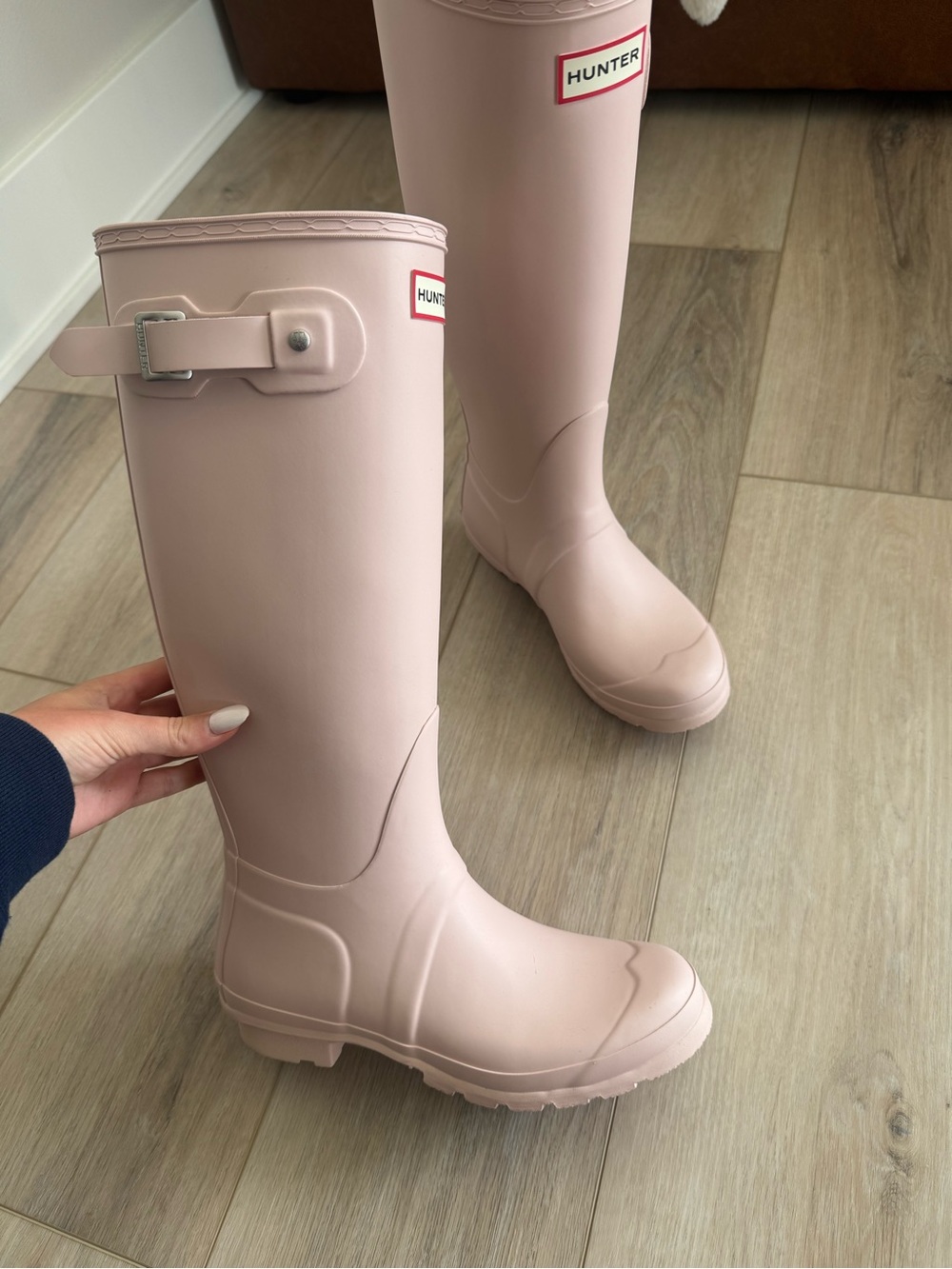 Pink Hunter Boots - Picture 2 of 6
